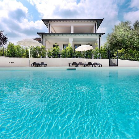 Residence Fiore Rosso Sirmione Exterior foto