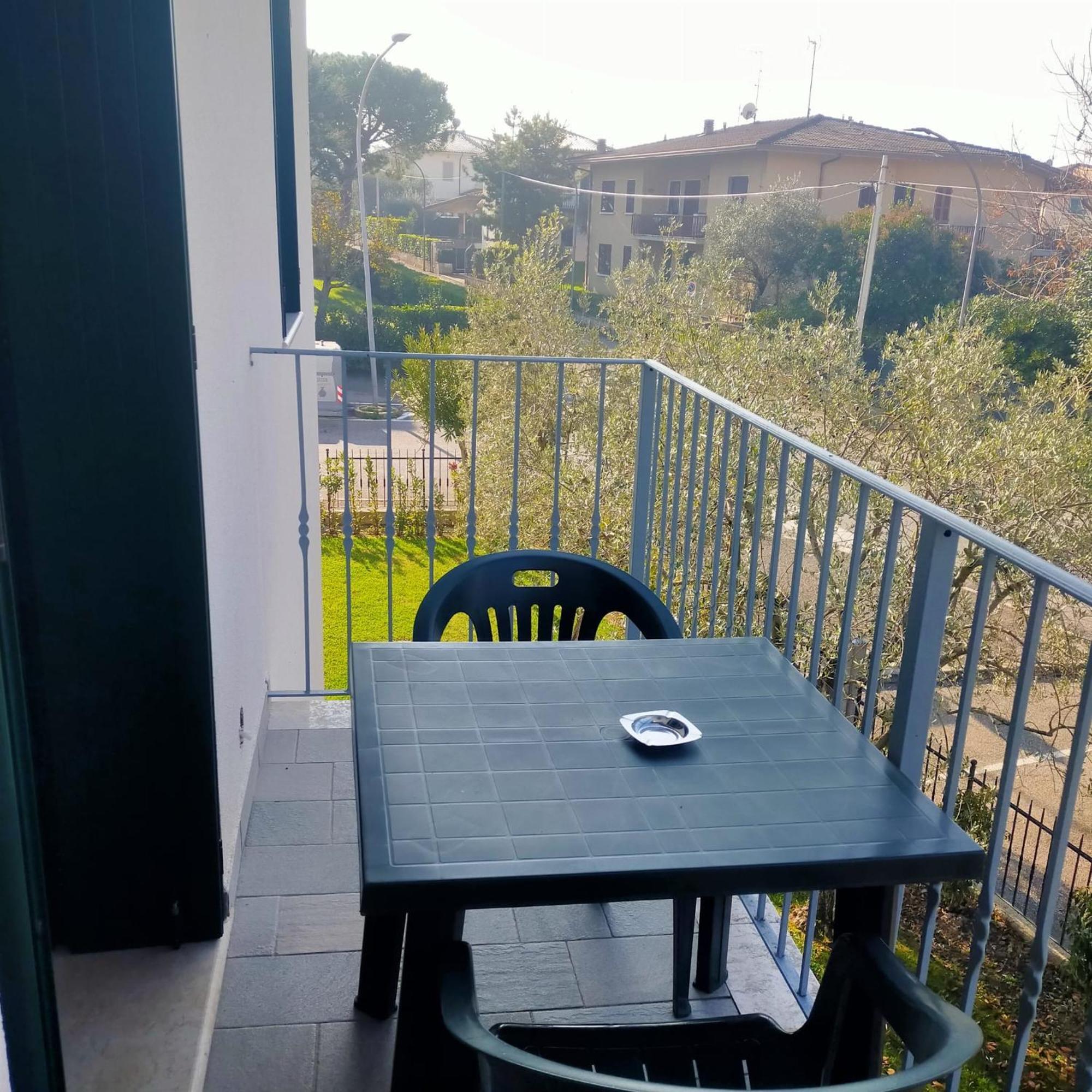 Residence Fiore Rosso Sirmione Zimmer foto